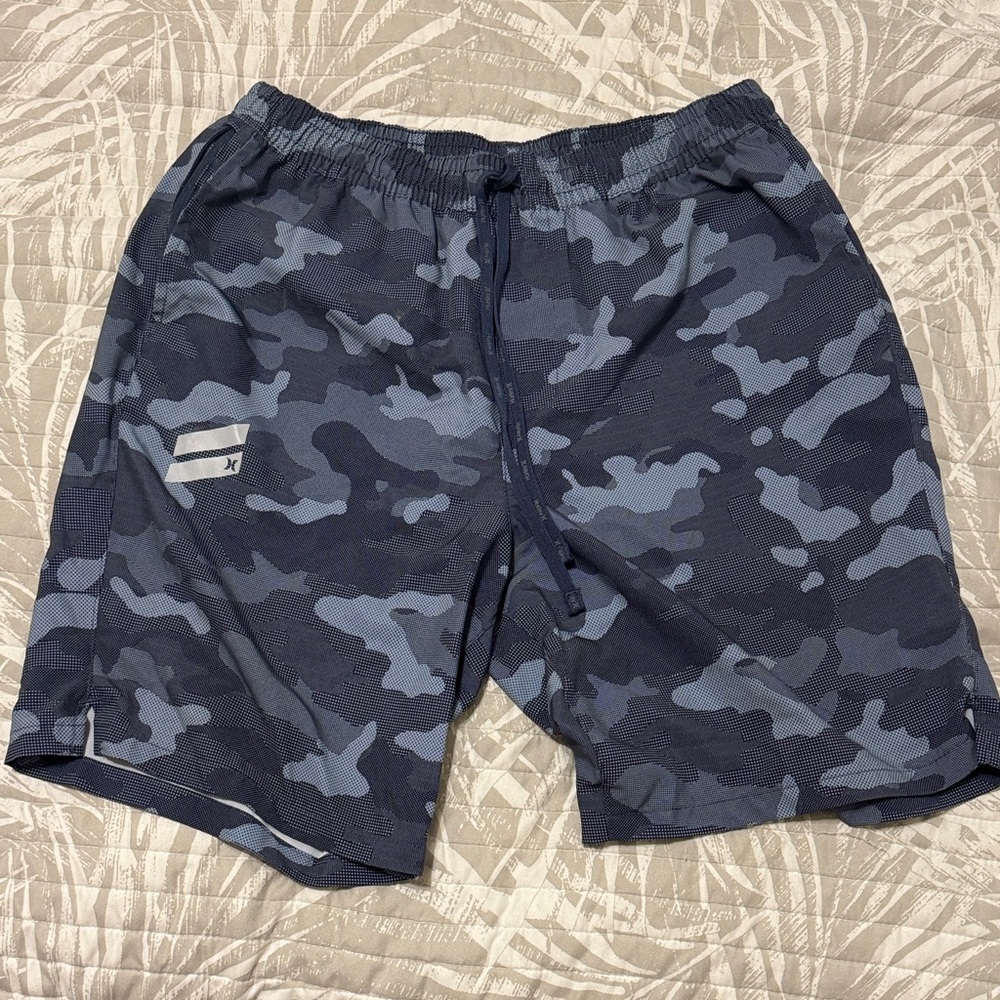 Hurley Men's Athletic Camo Shorts in Blue and Gray